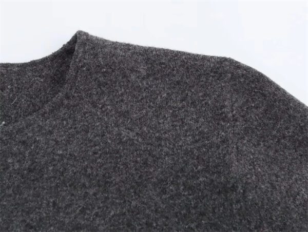 Women's Minimalist Long Sleeve Round Neck Plain Stitch Coat - Image 3